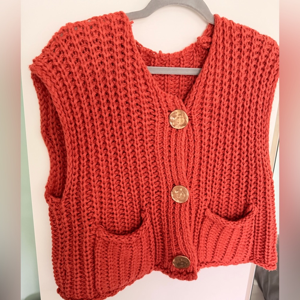 Chunky Knit Button-Front Vest Sweater - Rust Semi-Cropped